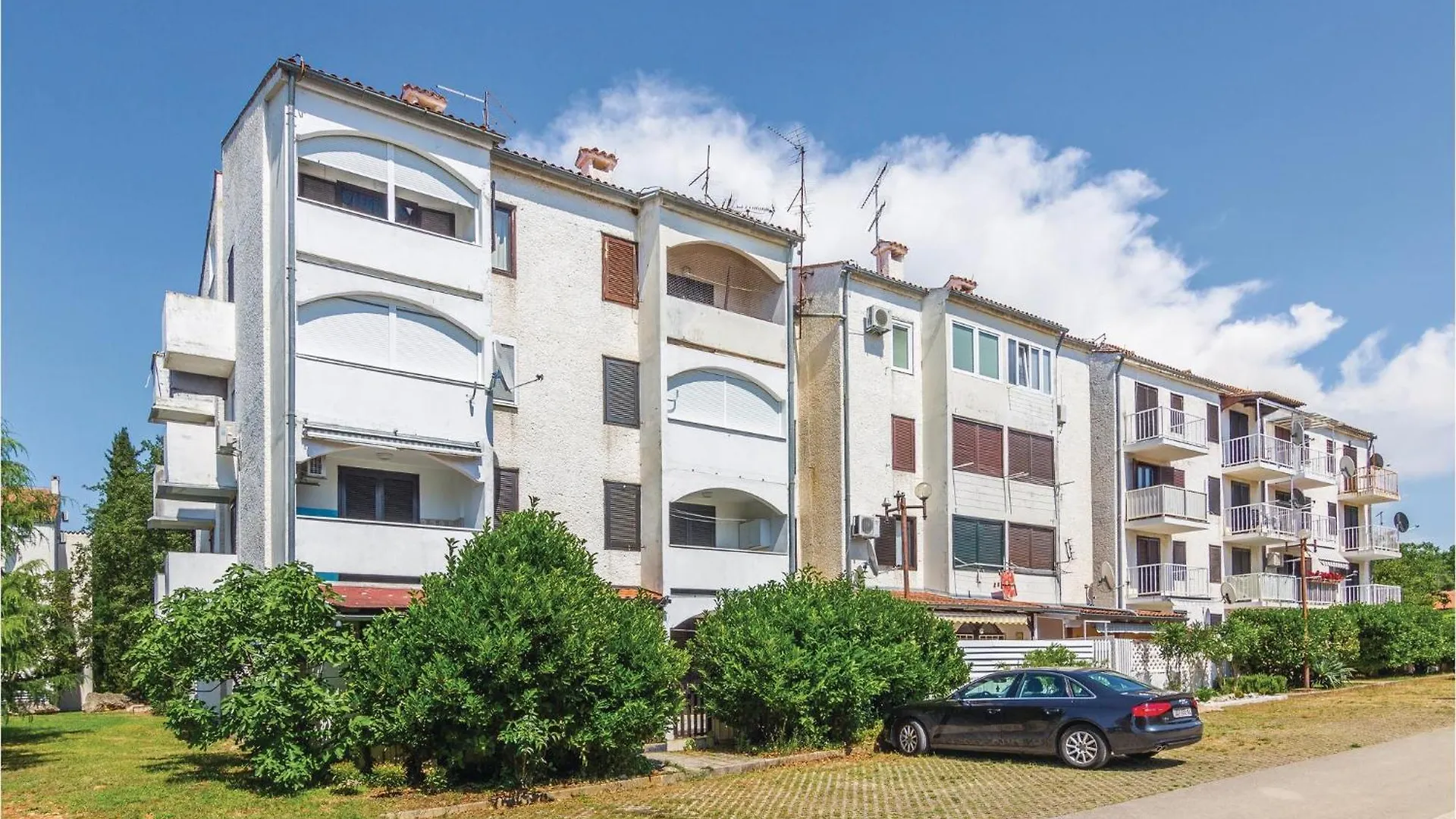 Stunning Apartment In Cervar Porat With Kitchen Poreč