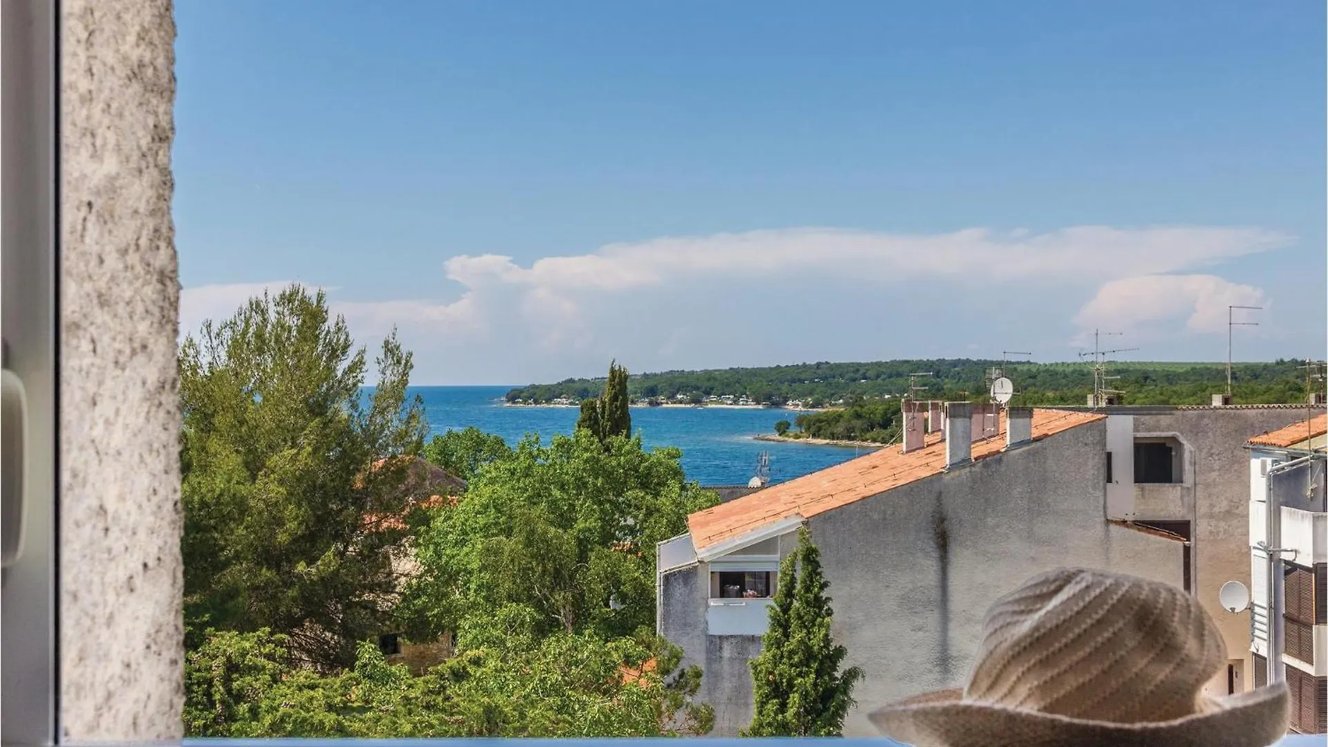 Stunning Apartment In Cervar Porat With Kitchen Poreč 0*,  Hırvatistan